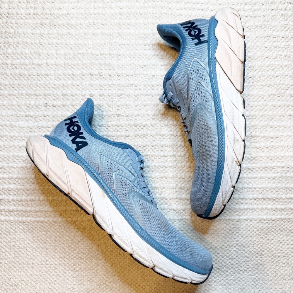 Hoka Blue Fog Arahi 5 Athletic Runnings Shoes 10 B